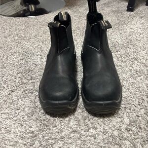 Steel toe blundstones